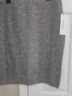 Calvin Klein Textured Gray Floral Jacquard Skirt, Stretchy